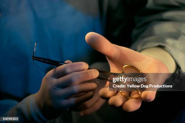 Clamps In Operating Room 625 Surgical Clamp Stock Photos, High-Res Pictures, and Images - Getty ...