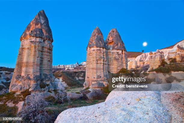 valley of love sunrise, goreme, cappadocia, turkey - tufa stock pictures, royalty-free photos & images