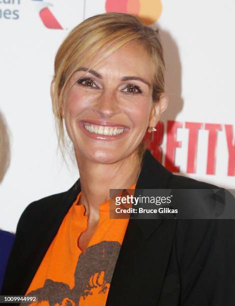 Julia Roberts poses at a special performance of of the new musical based on the film "Pretty Woman" honoring director Garry Marshall on Broadway at...