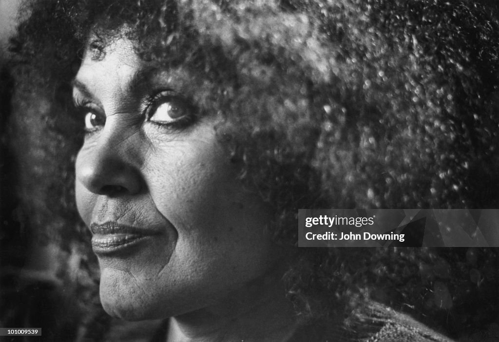 Cleo Laine