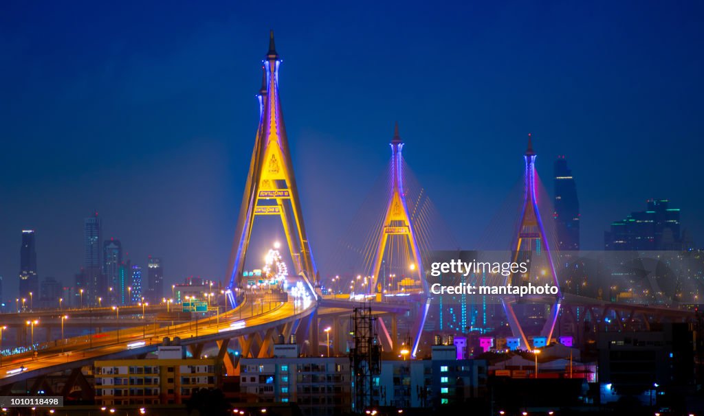 Bangkok-Stadt in der Dämmerung