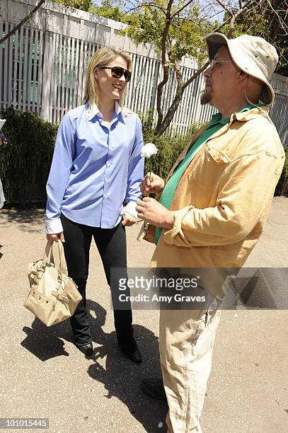 Actress Ali Larter attends the Environmental Media Association and Yes to Carrots Garden Luncheon at The Learning Garden at Venice High School on May...