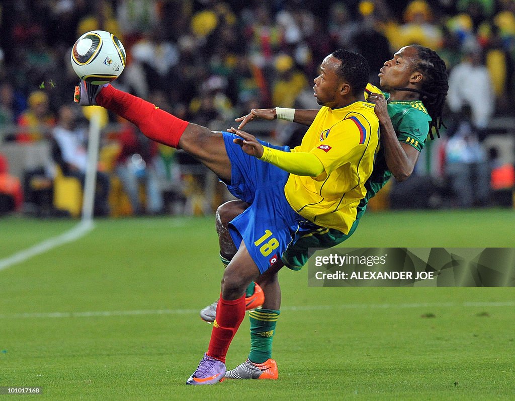 South African footballer Siphiwe Tshabal