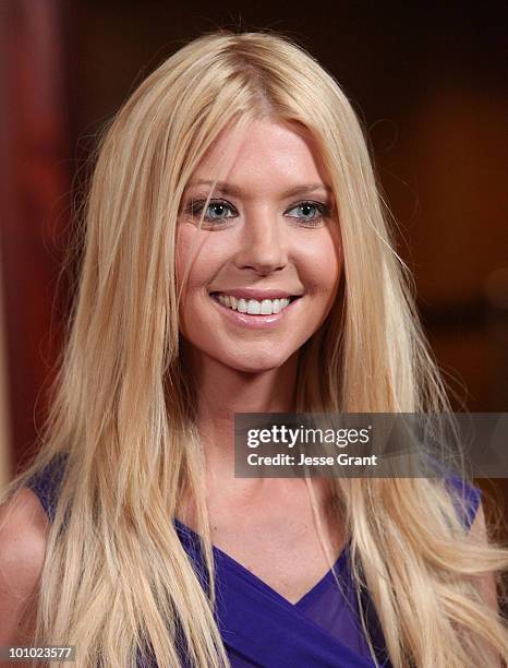 Actress Tara Reid arrives at the 25th anniversary of Cedars-Sinai Sports Spectacular at the Hyatt Regency Century Plaza on May 23, 2010 in Century...