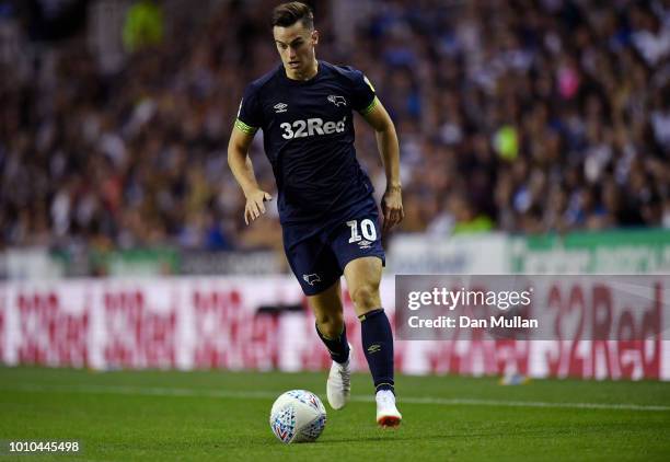 Tom Lawrence of Derby County runs with the ball during the Sky Bet Championship match between Reading and Derby County at Madejski Stadium on August...