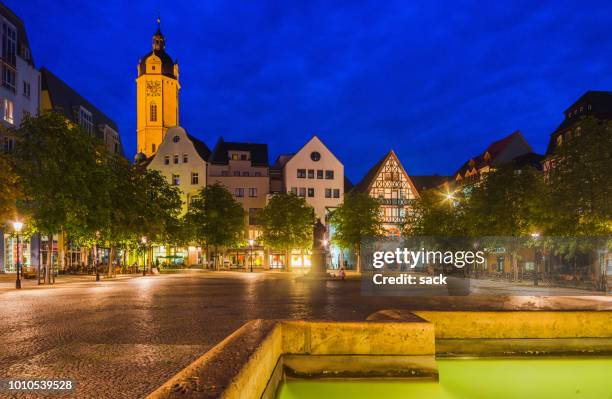 jena marktplatz nachts - jena stockfoto's en -beelden