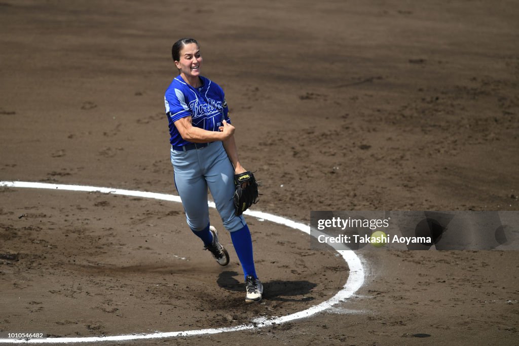 WBSC Women's Softball World Championship - Day 3
