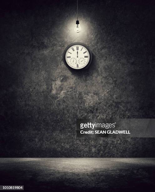 clock face at midnight - spooky background stock pictures, royalty-free photos & images