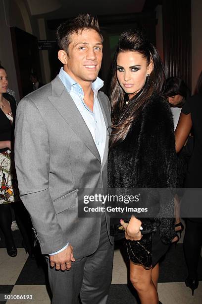 Alex Reid and Katie Price attend the Keep A Child Alive Black Ball at held at St John's, Smith Square on May 27, 2010 in London, England.