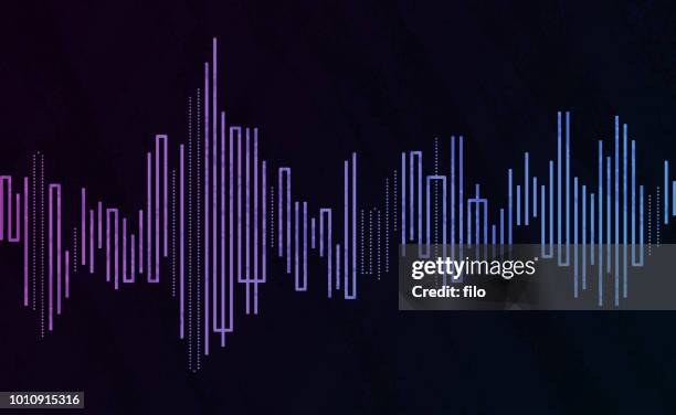 abstrakte audio wave line abstrakt - frequenza stock-grafiken, -clipart, -cartoons und -symbole