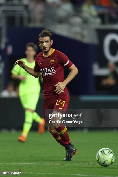 Alessandro Florenzi controls the ball during a match between FC Barcelona and AS Roma as part of International Champions Cup 2018 at AT&T Stadium on...