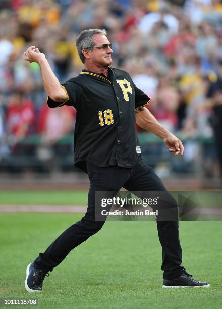 Former Pittsburgh Pirates outfielder Andy Van Slyke throws out the