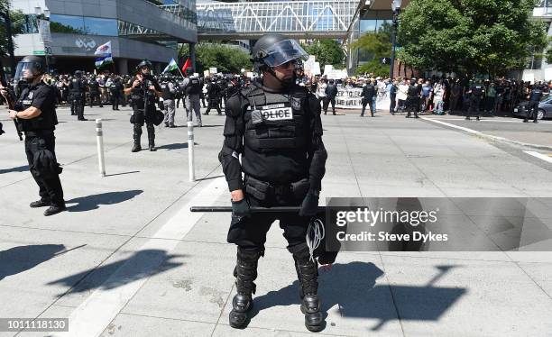 Portland Police Block Photos and Premium High Res Pictures Getty Images