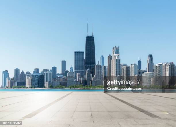 city square - skyline stock pictures, royalty-free photos & images