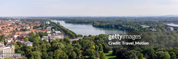 luchtfoto van de maschpark, hannover, duitsland - hanover germany stockfoto's en -beelden