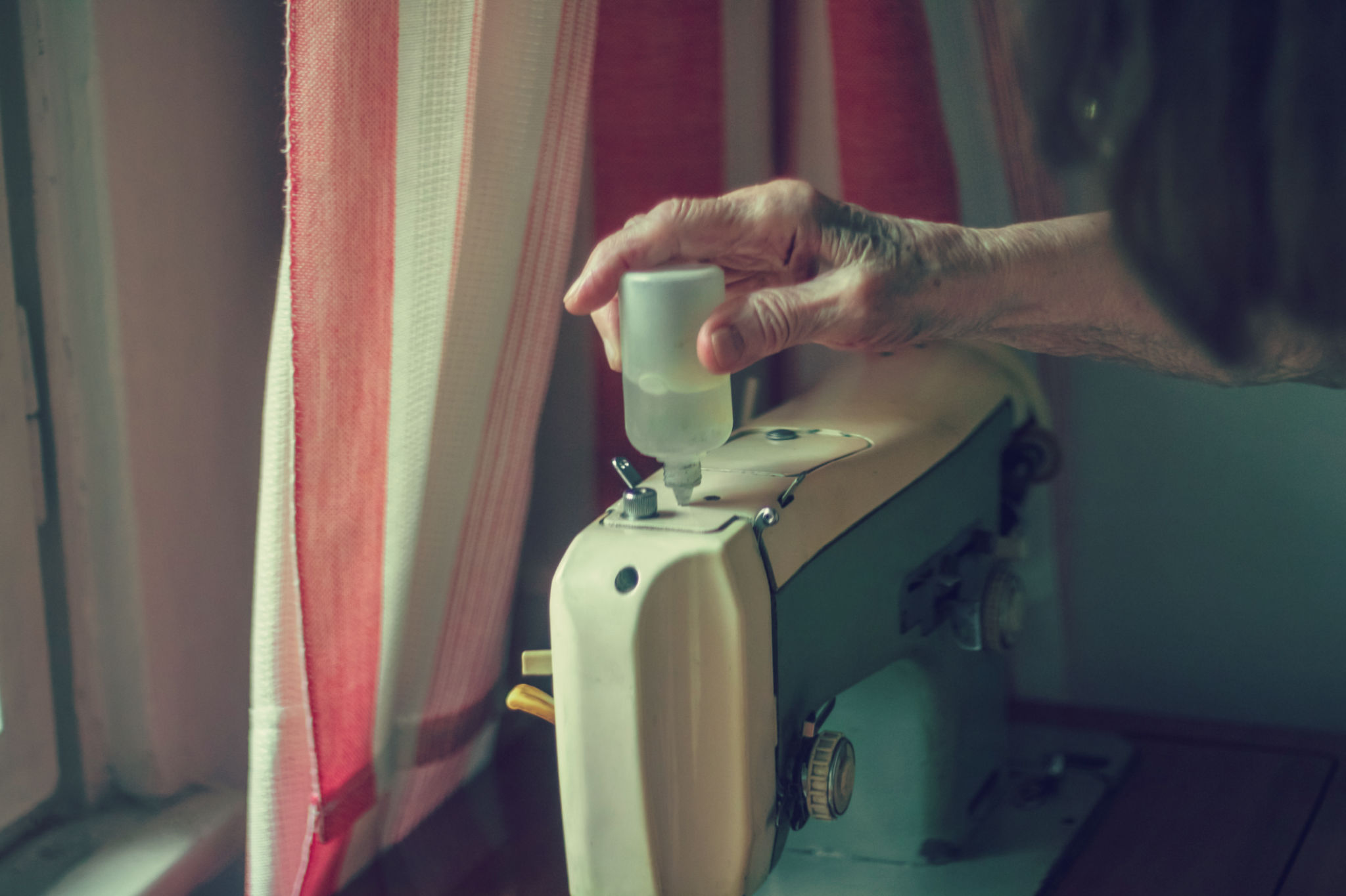 sewing machine oil