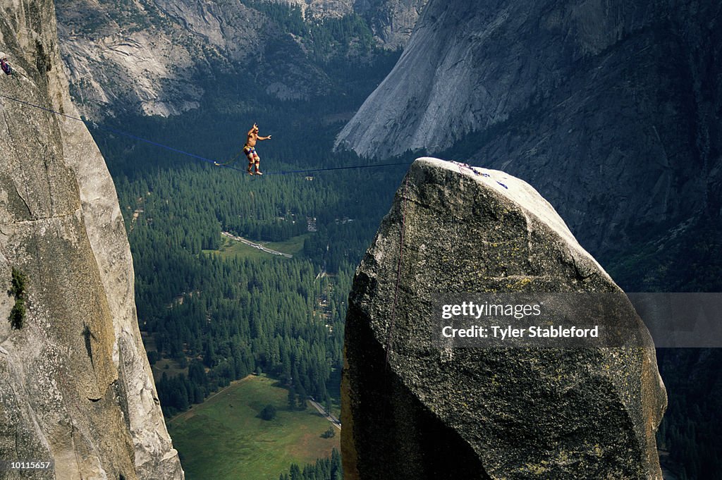 Slack Rope Walking At 2 000 Feet In Yosemite High-Res Stock Photo ...