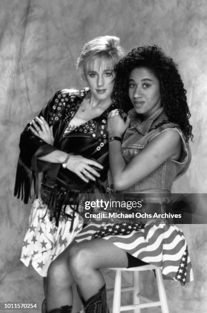 Musicians Pepsi and Shirlie aka Helen DeMacque and "nShirlie Holliman for a portrait session in 1986 in Los Angeles.