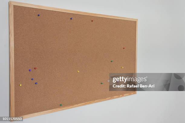 Pin Bioard Background Pin Board Frame Fotografías e imágenes de stock - Getty Images