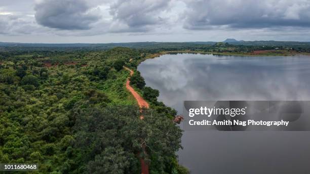 an aerial view of the uber-peaceful deepamdubi lake - bangalore tourist stock-fotos und bilder