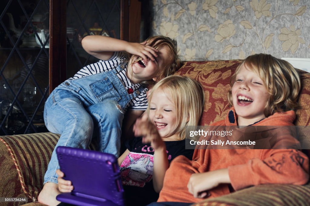 Children using a tablet