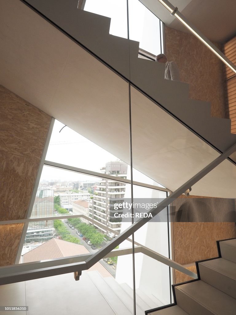 Torre Della Fondazione Prada Prada Tower Atlas Collezione Prada News torre-della-fondazione-prada-prada-tower-atlas-collezione-prada-news