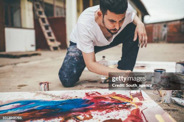 painter in making mode - artista stock pictures, royalty-free photos & images