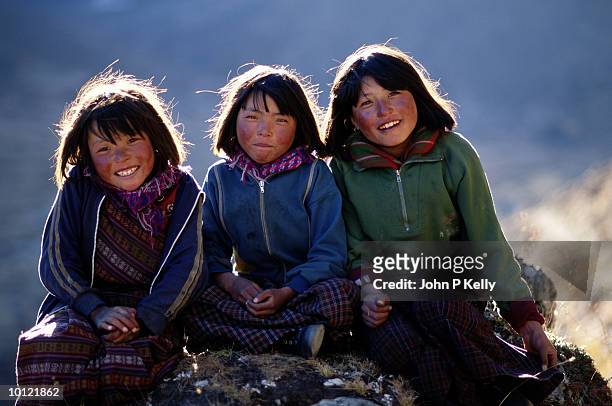village girls in bhutan - bhutan stock pictures, royalty-free photos & images