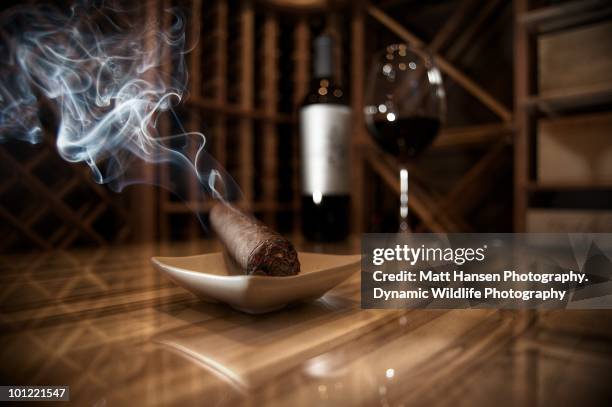 the wine cellar - cigar ストックフォトと画像