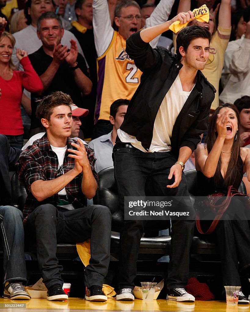 Celebrities At The Lakers Game