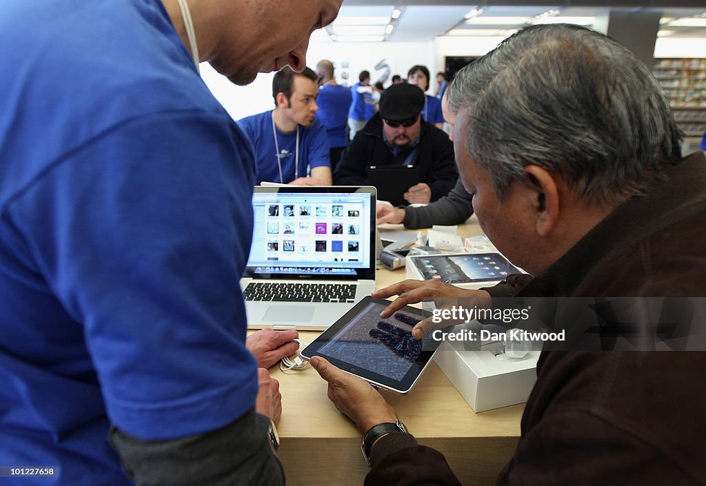 Customers Queue As Apple Launch The iPad In The UK