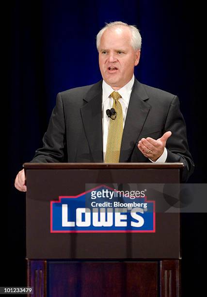 Robert Niblock, chief executive officer of Lowe's Cos., speaks during the company's annual shareholders meeting in Charlotte, North Carolina, U.S.,...