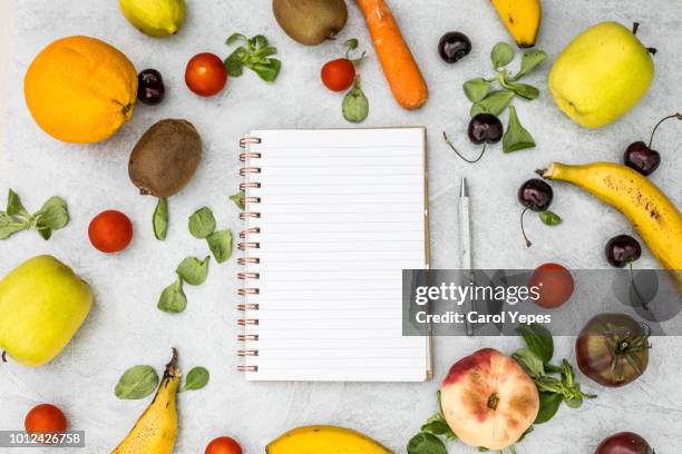 shopping list with vegetables and fruit - shopping list stock pictures, royalty-free photos & images