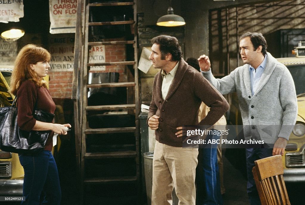 MARILU HENNER;JUDD HIRSCH;ANDY KAUFMAN