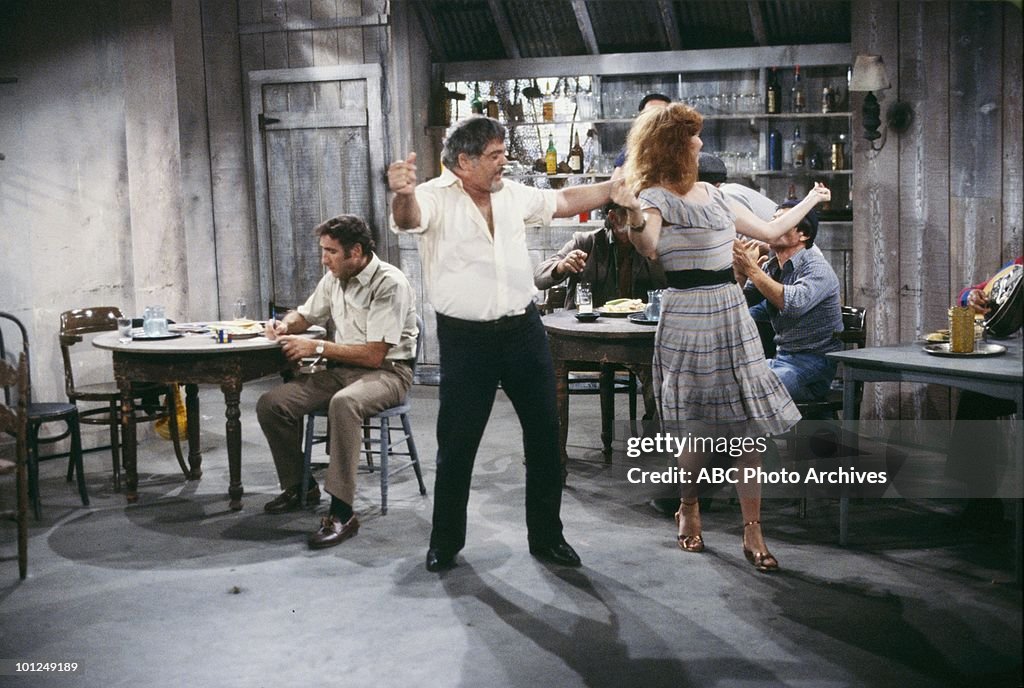 JUDD HIRSCH;REUVEN BAR-YOTAM;MARILU HENNER