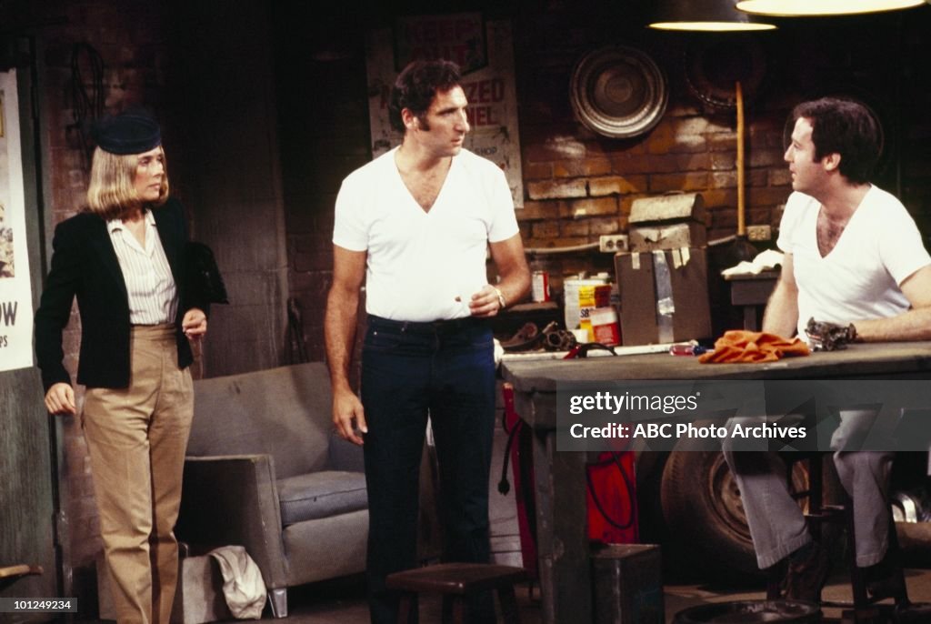 JOAN HACKETT;JUDD HIRSCH;ANDY KAUFMAN