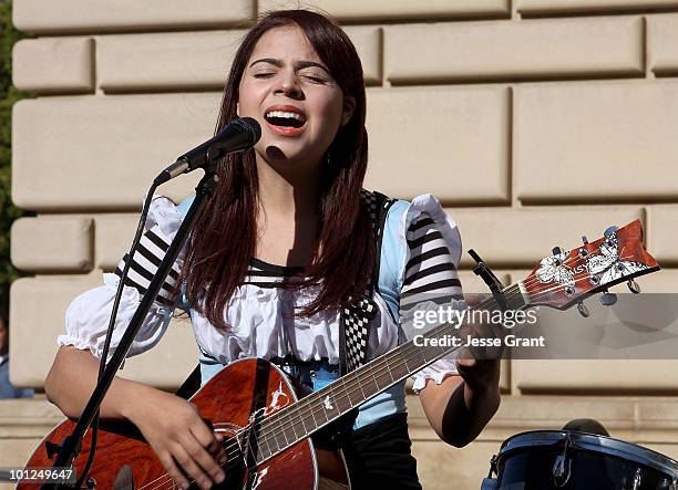 Alexandra Rieger Photos and Premium High Res Pictures - Getty Images