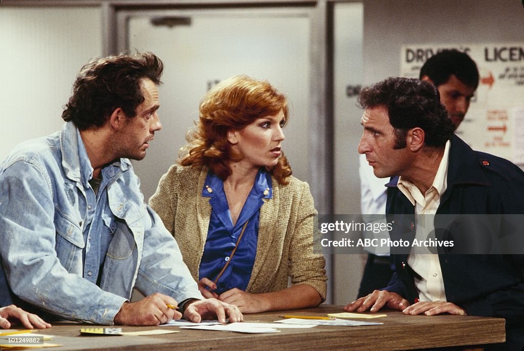 CHRISTOPHER LLOYD;MARILU HENNER;JUDD HIRSCH