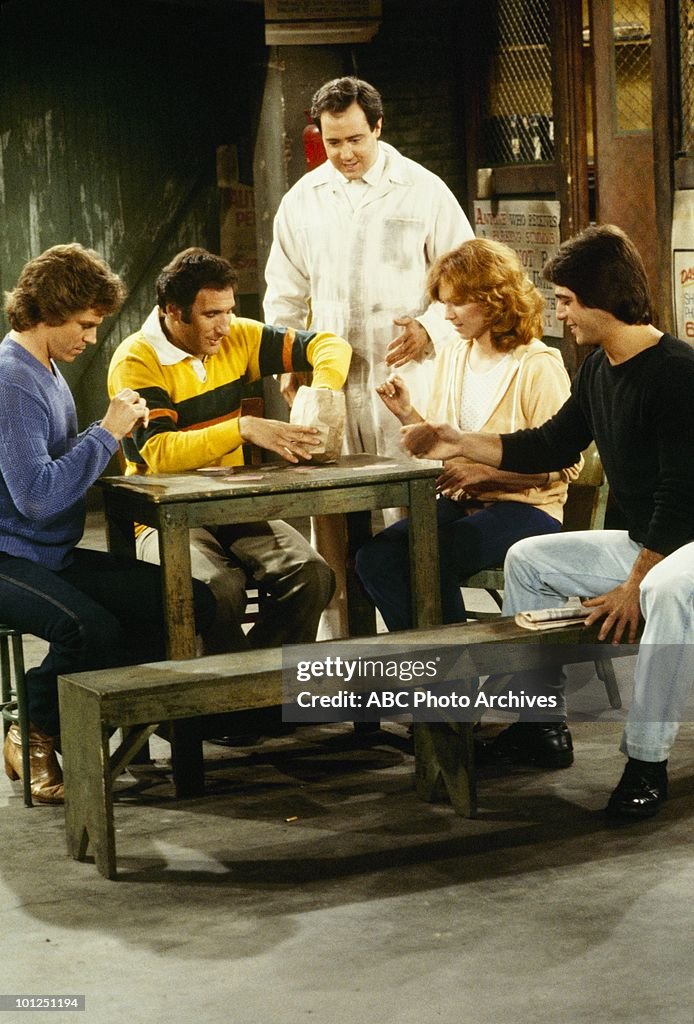 JEFF CONAWAY;JUDD HIRSCH,ANDY KAUFMAN;MARILU HENNER;TONY DANZA