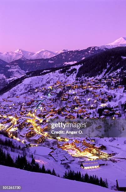 meribel, france - meribel stockfoto's en -beelden