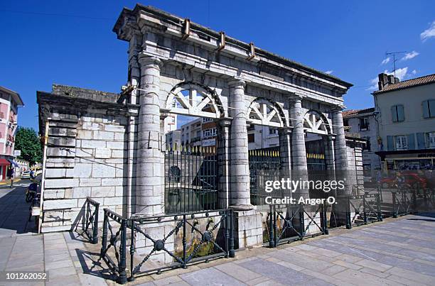 thermal bath in dax, france - les landes stock pictures, royalty-free photos & images