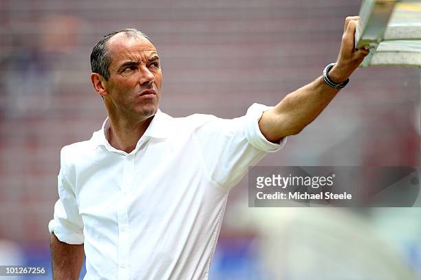Paul Le Guen coach of Cameroon during the Cameroon v Slovakia International Friendly match at the Hypo Group Arena on May 29, 2010 in Klagenfurt,...