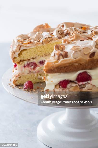 Almond Raspberry Torte Raspberry Almond Torte Photos and Premium High Res Pictures - Getty Images
