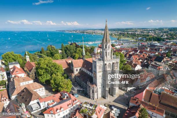 konstanzer münster, konstanz, bodensee, deutschland - bodensee luftaufnahme stock-fotos und bilder