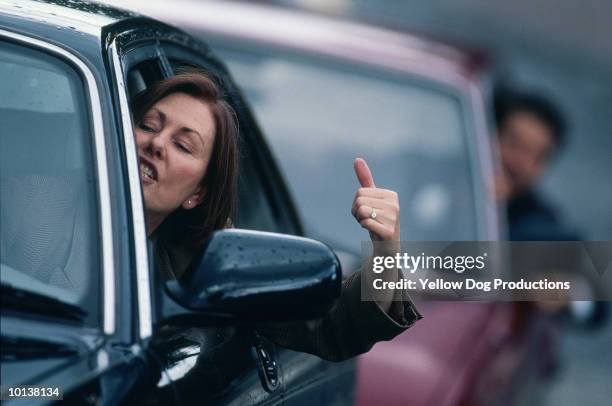 road rage - busy street imagens e fotografias de stock