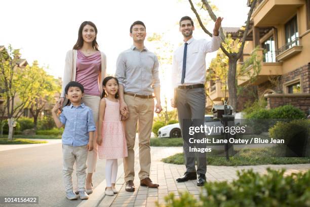 Affluent Images Affluent Chinese Family Outdoor Photos and Premium High Res Pictures ...
