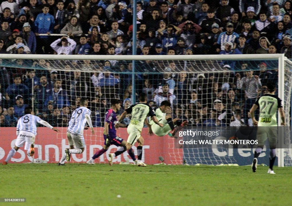 FBL-LIBERTADORES-TUCUMAN-ATLNACIONAL