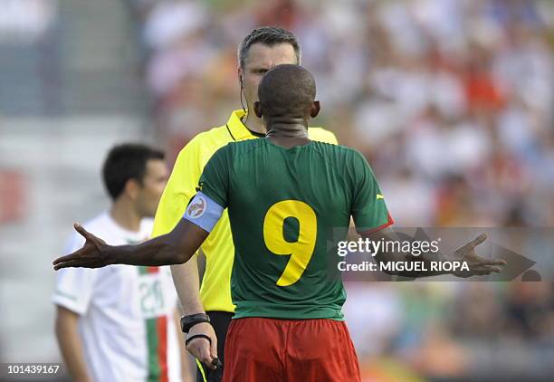 Cameroon´s forward Samuel Eto´o argues with German referee Michael Weiner during a World Cup friendly match against Cameroon at the Sports Complex in...