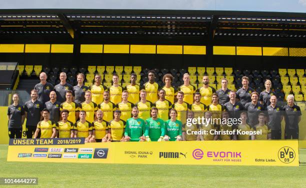 Upper row starts with kit manager Frank Graefen, physiotherapist Olaf Wehmer, doctor Markus Braun, Manuel Akanji, Julian Weigl, Alexander Isak,...