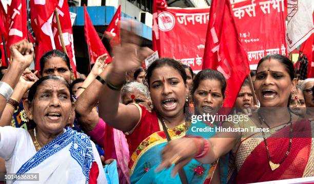 Members of Centre Of Indian Trade Unions , All Indian Kisan Sabha and All India Agricultural Workers Union held a protest " Modi Government Quit"...